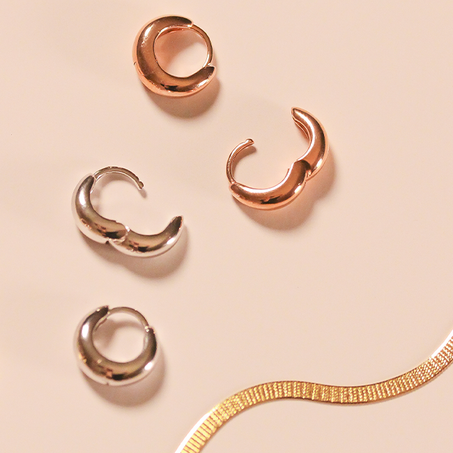 7mm belly gold huggies